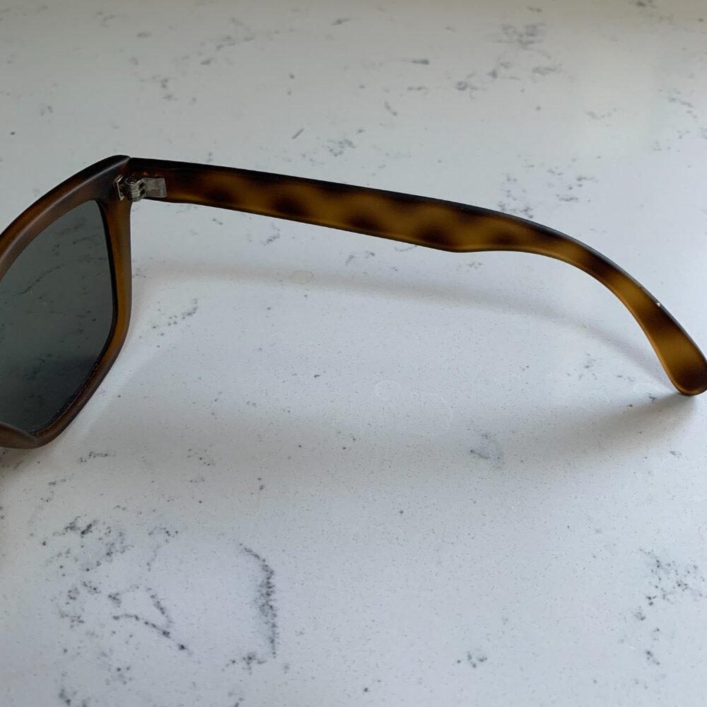 Sunski Tortoise shell frames - image 2